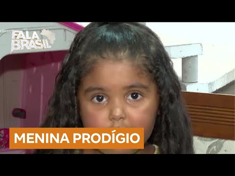 Criança prodígio: menina de 5 anos impressiona com domínio do português