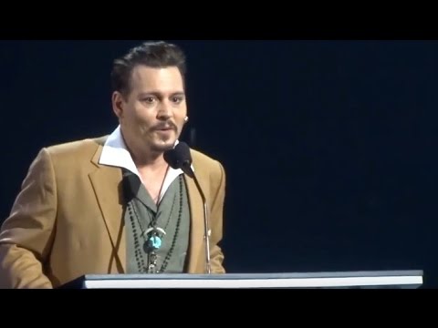 Johnny Depp surprise Disney Legend award - Speech at D23 Expo 2015 - UCYdNtGaJkrtn04tmsmRrWlw