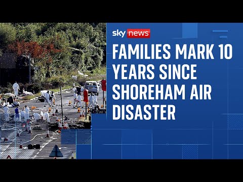 Families of Shoreham victims criticise 'shocking' attitude to air safety