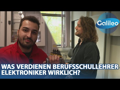 Galileo Gehaltscheck: Berufsschullehrer Thomas vs. Elektroniker Niklas | Galileo