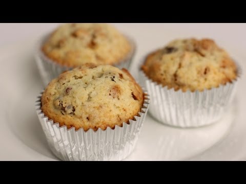 Granola Muffin Recipe - Laura Vitale - Laura in the Kitchen Episode 366 - UCNbngWUqL2eqRw12yAwcICg