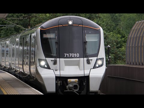 A Great Northern Class 717 departs Finsbury Park for London Kings Cross (19/06/21)
