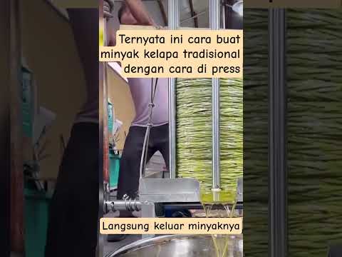 Ternyata begini cara buat minyak kelapa tradisional, langsung keluar kelapanya