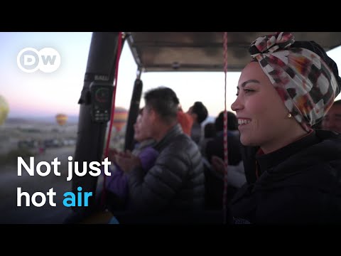 Female hot air balloon pilot in Turkey is a pioneer of the skies | Focus on Europe