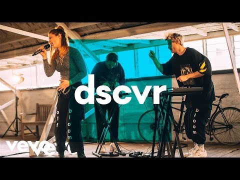 Off Bloom - Falcon Eye - Vevo dscvr (Live) - UC-7BJPPk_oQGTED1XQA_DTw