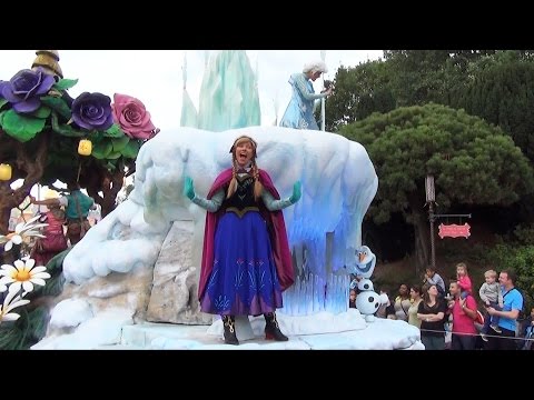 Disney Magic on Parade at Disneyland Paris with Anna, Elsa, Olaf FROZEN, Rapunzel, Sorcerer Mickey - UCe-gHr2O_LP7t0YJYHZQZlg