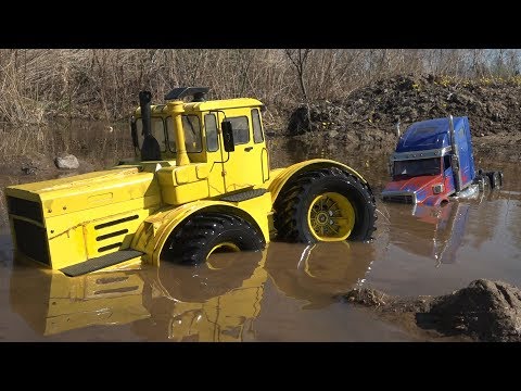 КИРОВЕЦ ВЫТАСКИВАЕТ ГРУЗОВИК ... Scale RC trucks in a mud - UCX2-frpuBe3e99K7lDQxT7Q