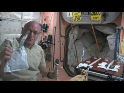 Dining on the Space Station - UCmheCYT4HlbFi943lpH009Q
