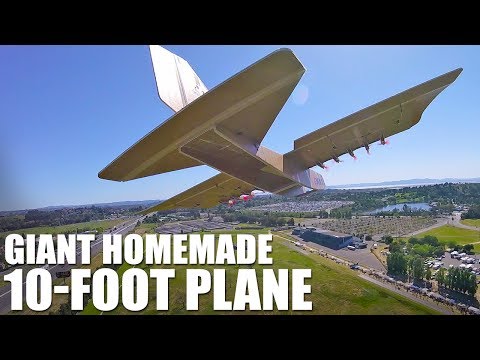 GIANT Homemade 10-FOOT Plane | Flite Test - UC9zTuyWffK9ckEz1216noAw