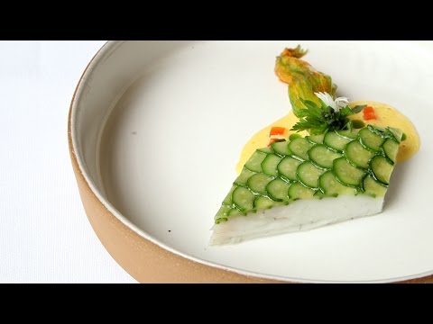 What Eleven Madison Park's 11-course tasting menu looks like - UCcyq283he07B7_KUX07mmtA