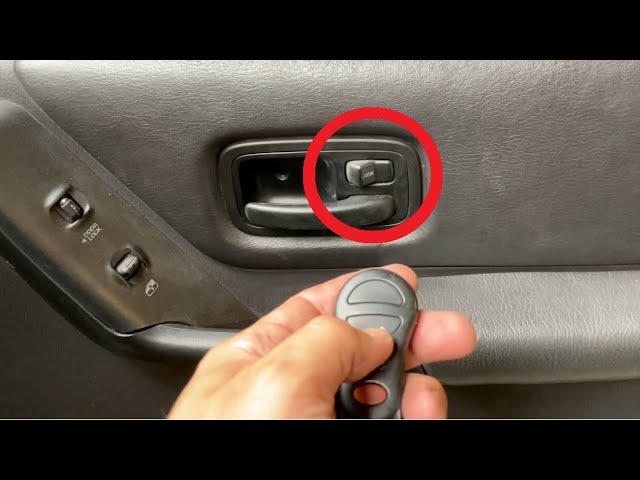How to Fix a Door Lock on a Jeep Cherokee