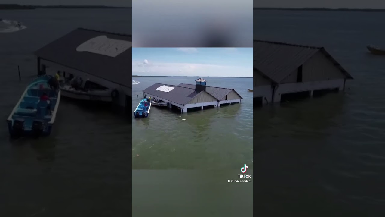Museum submerged by sea after Ecuador earthquake #shorts