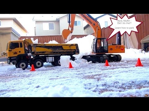 RC ADVENTURES - Belligerent RC Snow Removal - 1/14th Scale Crew - UCxcjVHL-2o3D6Q9esu05a1Q