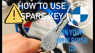 Usare e cambiare la batteria chiave BMW R1250 GS