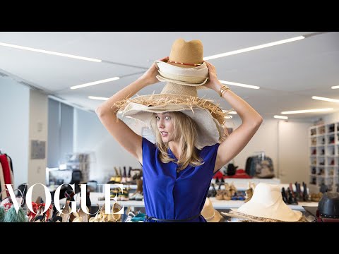 Karlie Kloss & Friends Raid the Vogue Closet for NYFW - UCRXiA3h1no_PFkb1JCP0yMA