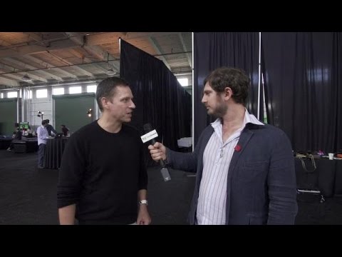 How Peter Thiel Knows If A Startup Is Crazy Smart, Or Just Crazy | Disrupt SF 2014 - UCCjyq_K1Xwfg8Lndy7lKMpA