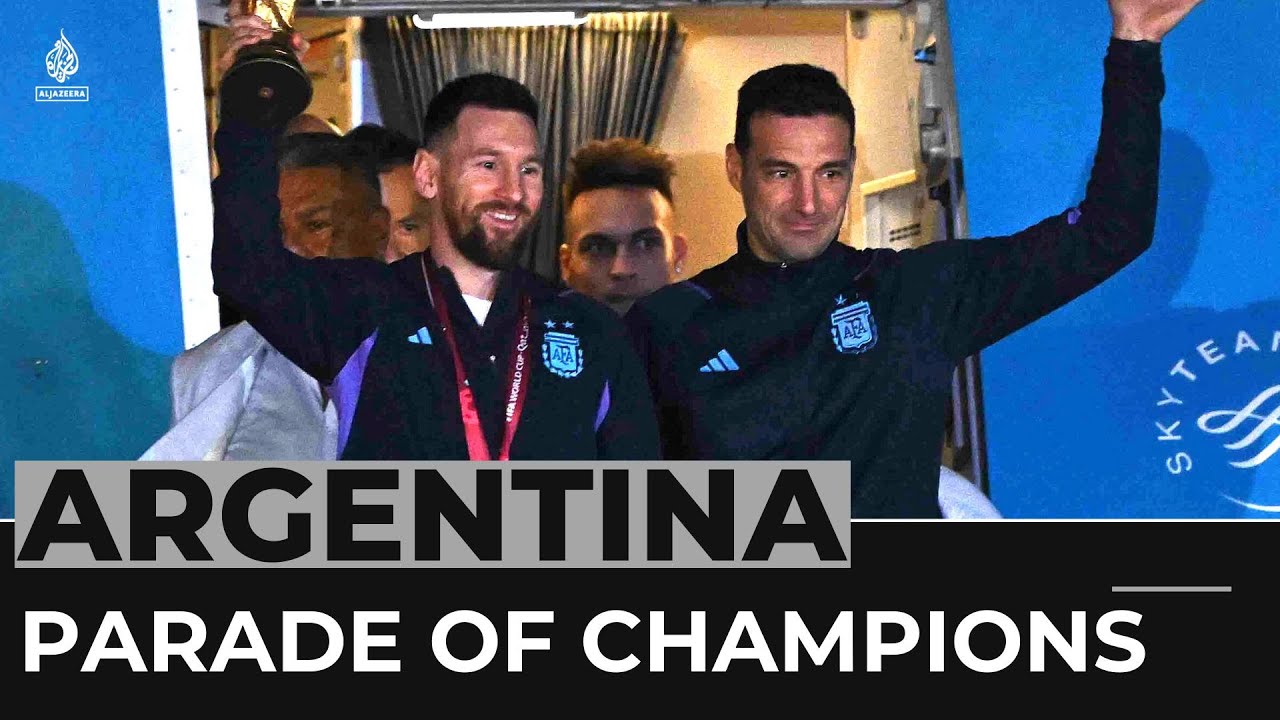 World Cup winners Argentina arrive in Buenos Aires to huge crowds