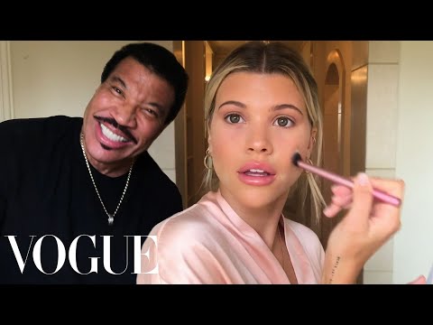 Sofia Richie's Guide to Sensitive Skin-Care | Beauty Secrets | Vogue - UCRXiA3h1no_PFkb1JCP0yMA