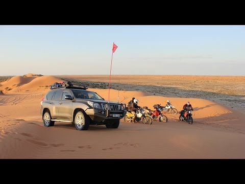 Big Red - Gateway to the Simpson Desert from Birdsville. Prado and Motorbike climb - UCIJy-7eGNUaUZkByZF9w0ww