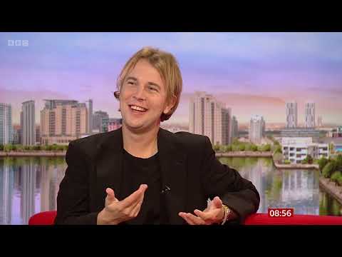 Tom Odell - Talking about his career so far , his new album &  his promising childhood video !