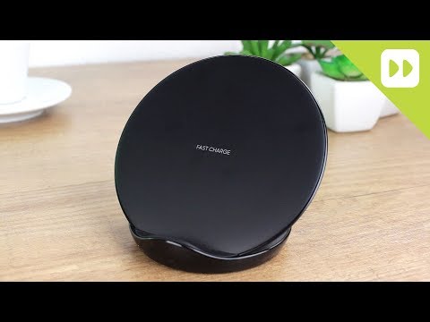 Official Samsung Fast Wireless Charger Stand Pad Review - UCS9OE6KeXQ54nSMqhRx0_EQ