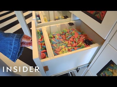 Candy Store Has 160 Drawers Of Bulk Candy - UCHJuQZuzapBh-CuhRYxIZrg