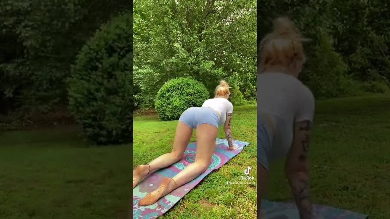 Yoga in the woods🥰
