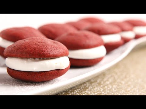 Red Velvet Whoopie Pies with Marshmallow Filling | Episode 1033 - UCNbngWUqL2eqRw12yAwcICg