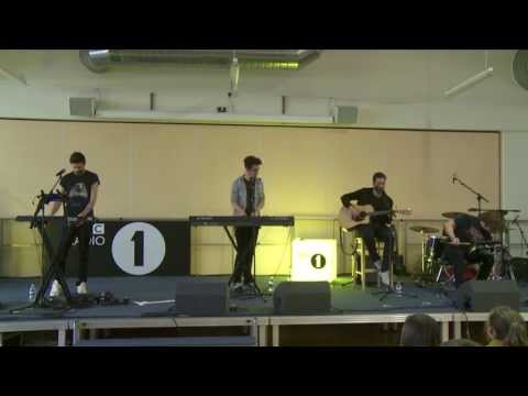 Bastille perform Laura Palmer on Radio 1's Breakfast Show Tour - UC-FQUIVQ-bZiefzBiQAa8Fw