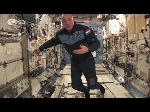 ESA astronaut André Kuipers' tour of the International Space Station - UCIBaDdAbGlFDeS33shmlD0A