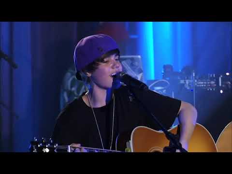 Justin Bieber - Favorite Girl (Live) [Acoustic Version]