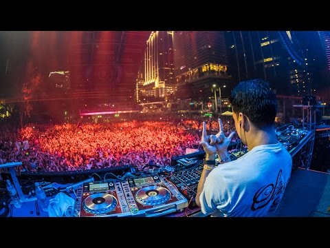 Laidback Luke - Live @ Ultra Music Festival 2016 - UC1vdi4J54ucetZoFAfQenMg