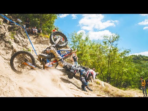 The struggle is real in enduro | Best of Action from Red Bull Romaniacs 2017 - UCblfuW_4rakIf2h6aqANefA