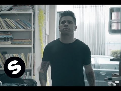 FTampa - Strike It Up (Official Music Video) - UCpDJl2EmP7Oh90Vylx0dZtA