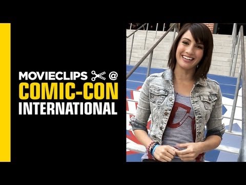 Comic-Con: Tour of the floor at Nerd HQ: San Diego 2013 - HD Movie - UCi8e0iOVk1fEOogdfu4YgfA