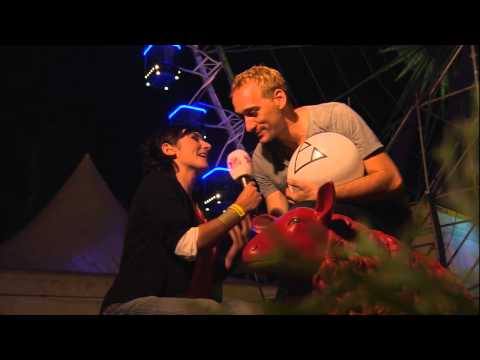 Paul van Dyk - Interview at Tomorrowland 2012 - UCsN8M73DMWa8SPp5o_0IAQQ