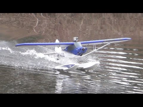 E-Flite Carbon-Z Cub Float Flying in a Small Area - UCfqeHMZ1F9CS7LfzQ7vJZHA