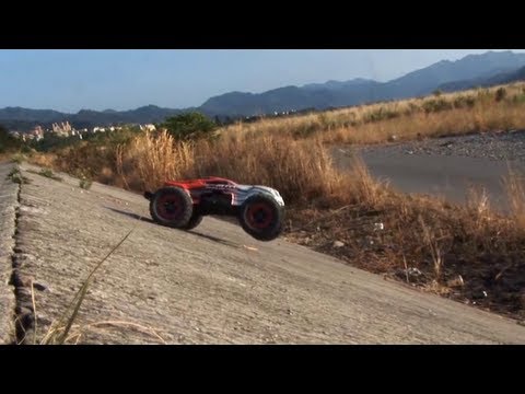 Thunder Tiger 1/8 e-MTA Brushless 4WD 2.4GHz RTRs - UCa9C6n0jPnndOL9IXJya_oQ