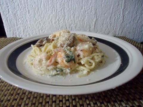 Spaghetti en salsa Alfredo con champiñones - UC0Hn9Av9rIsJXaZemZ5GzYg