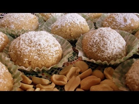 Moroccan Peanut Cookies Recipe - Gluten Free Version - CookingWithAlia - Episode 117 - UCB8yzUOYzM30kGjwc97_Fvw