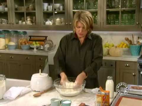 Buttermilk Biscuits | Martha Stewart - UC6JBm9OAkpI6NUBV_NsLxTA