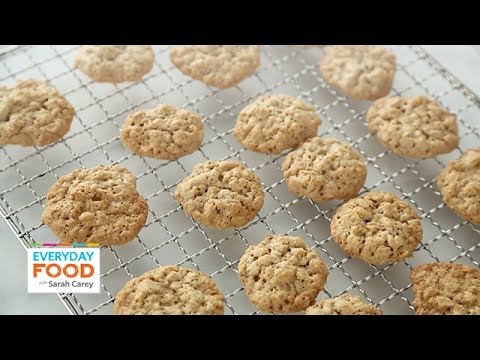 Crispy Maple Oatmeal Cookies - Everyday Food with Sarah Carey - UCl0kP-Cfe-GGic7Ilnk-u_Q