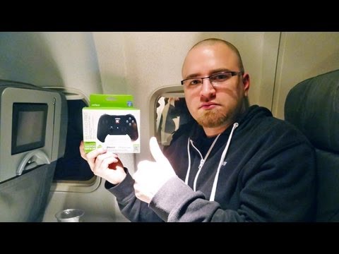 Unboxing at 37,000 feet!?! -- Nyko Playpad Pro Unboxing (CES 2013) - UCsTcErHg8oDvUnTzoqsYeNw