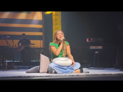 Tate Mcrae - Messier (Live) Munich, Germany