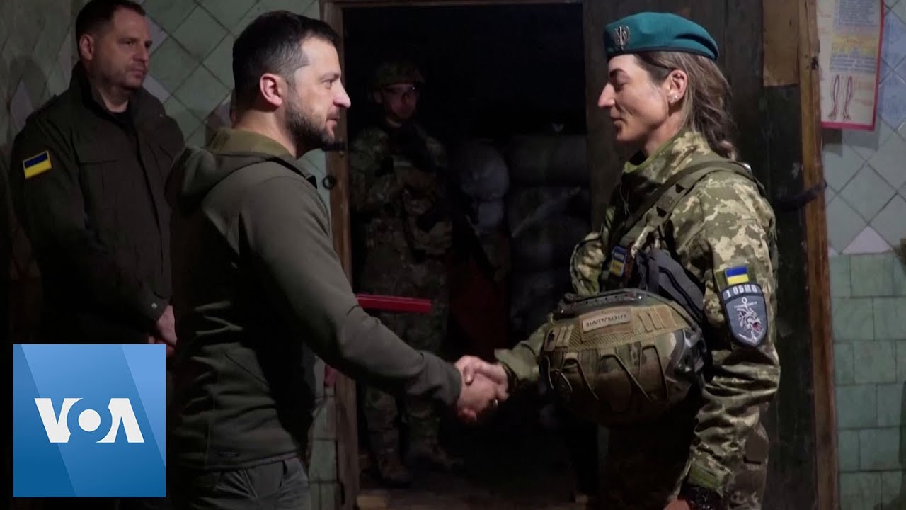 Ukraine’s Zelenskyy Visits Frontline to Congratulate Marines | VOANews