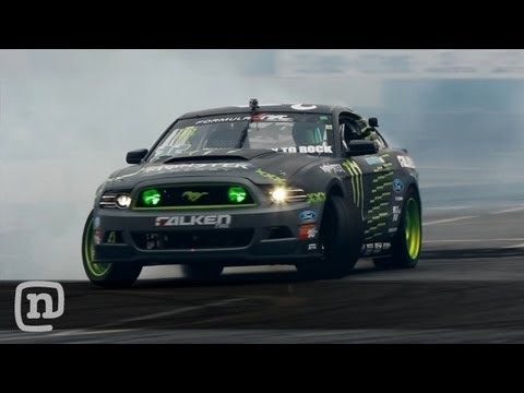 Racer Vaughn Gittin Jr Wins Formula Drift #5 in Seattle - UCsert8exifX1uUnqaoY3dqA