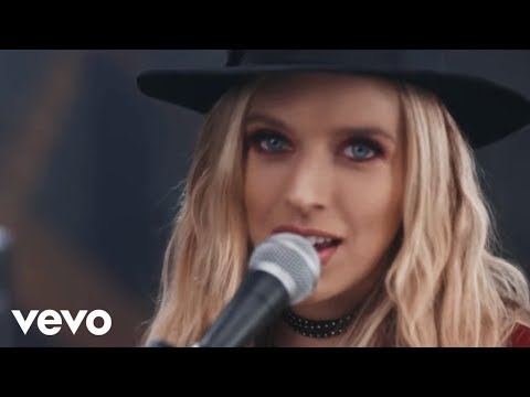 ZZ Ward - Ride (From "Cars 3"/Official Video) ft. Gary Clark Jr. - UCgwv23FVv3lqh567yagXfNg