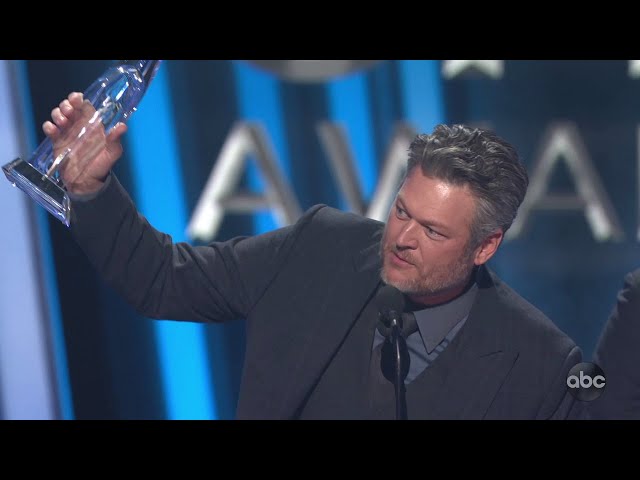 Blake Shelton Takes Home Top Country Music Awards