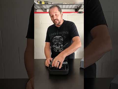 Holy Stone HS440 Drone Review: Voice/Gesture Control, 1080P Camera, Long Flight Time - UCd0FV9po8lRLTrak7AMRJjw