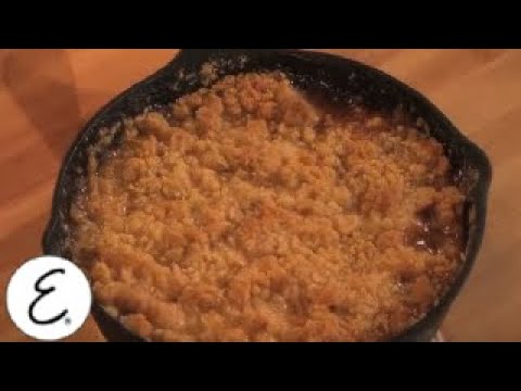 Classic Apple Crisp Recipe - Emeril's Classic Dishes - Emeril Lagasse - UC5SJjoYO0cKJmx37WGT8amg